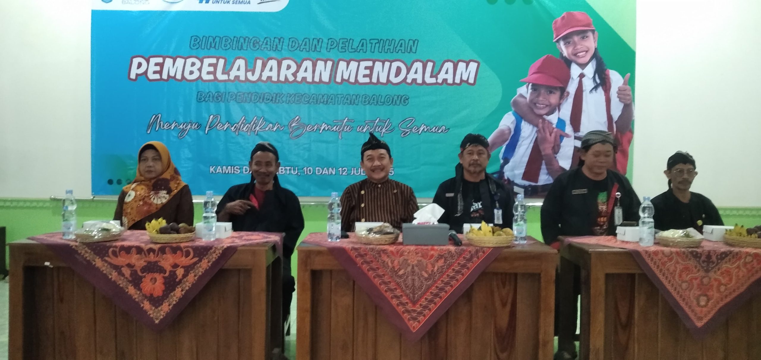 Buka Bimlat Deep Learning Kecamatan Balong, Kadindik Apresiasi Semangat Ratusan Guru dan KS