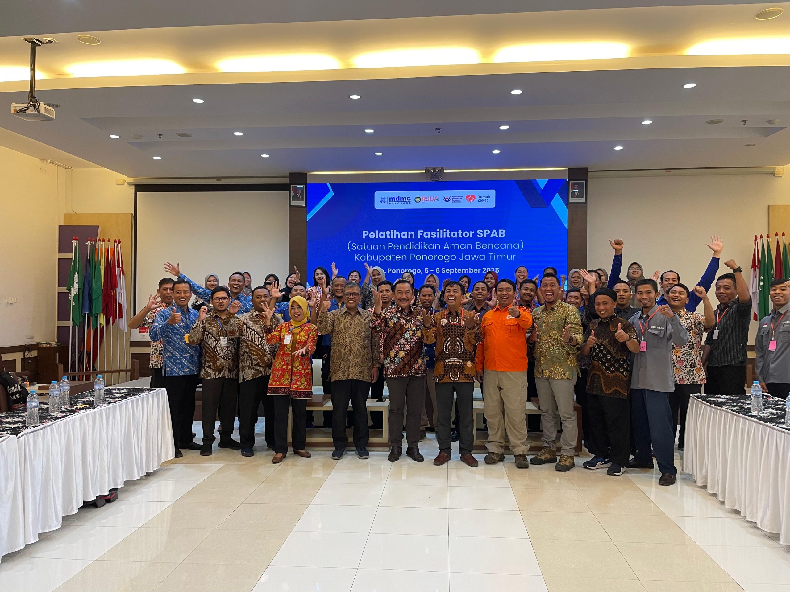 Puluhan Guru Ikuti Pelatihan Fasilitator Satuan Pendidikan Aman Bencana (SPAB) 2025