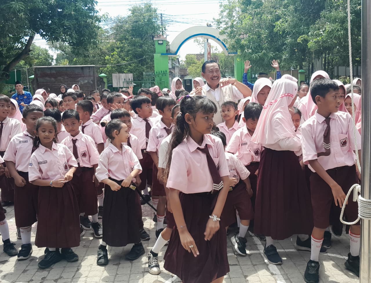 Wujudkan Generasi Kuat, SDN Brotonegaran 1 Ponorogo Ikuti Kampanye Kesehatan Gigi