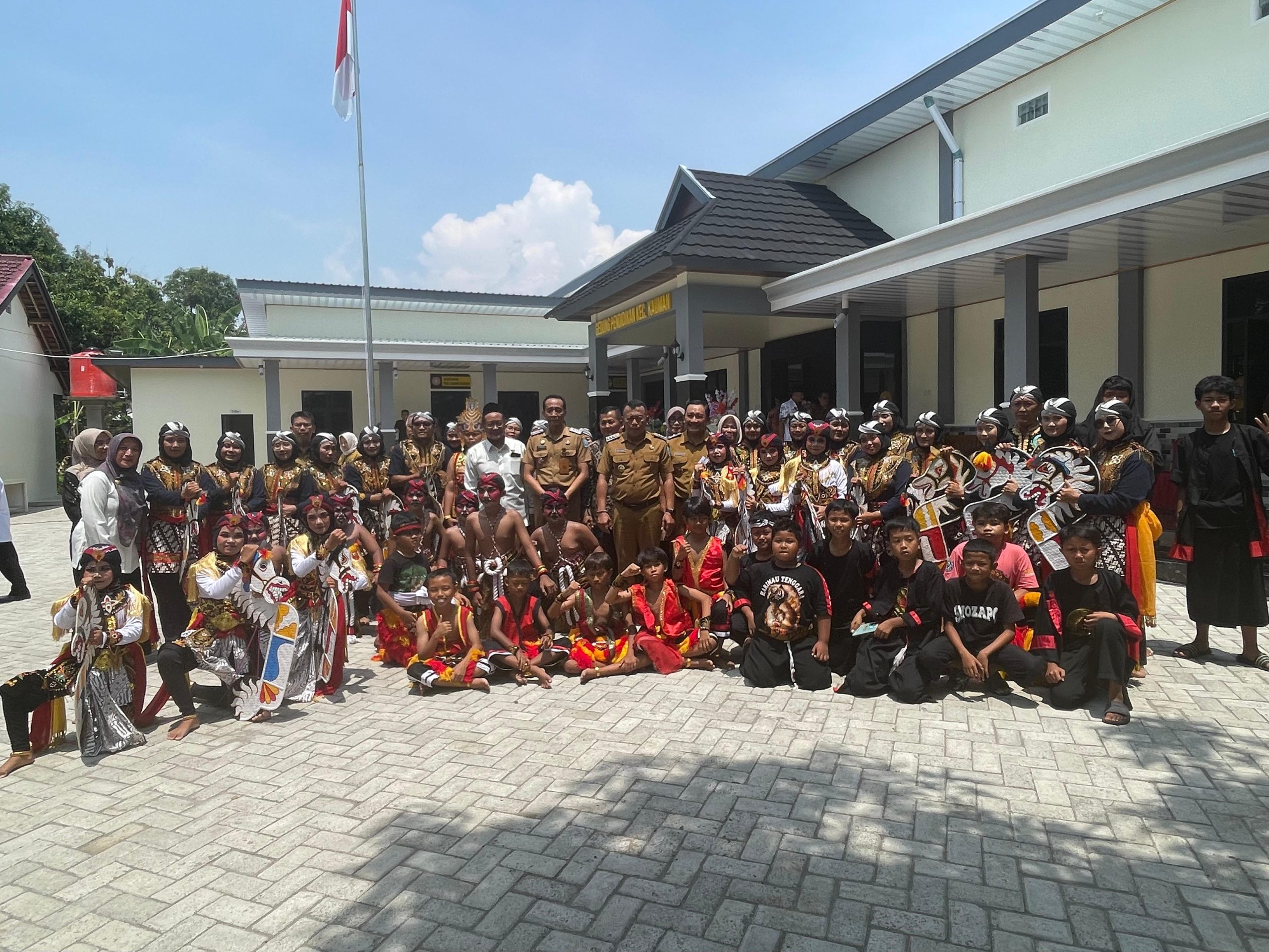 Bupati Dan Kadindik Ponorogo Resmikan Gedung Pendidikan Kecamatan Kauman