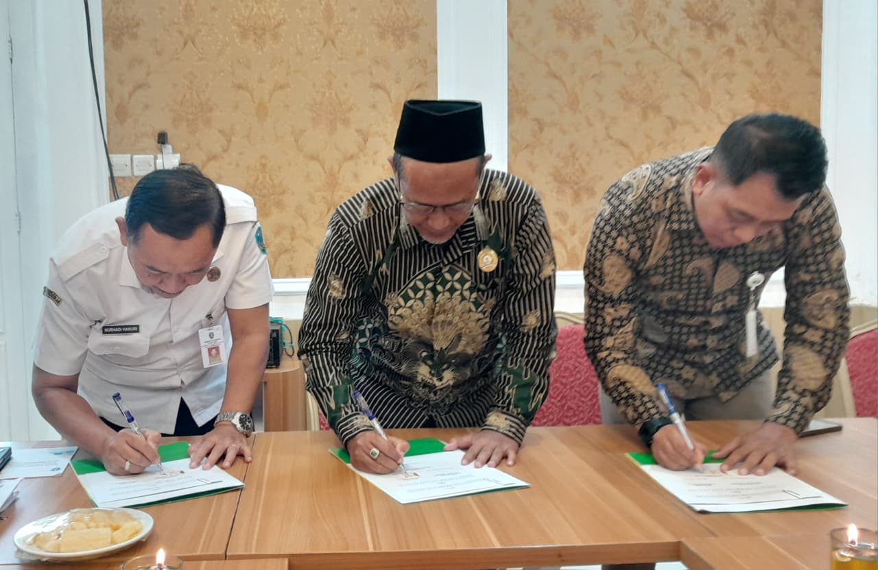 Dindik Bersama Baznas dan BPJS Ketenagakerjaan Tanda Tangani MoU Pelaksanaan Jamsostek GTT PTT 2026